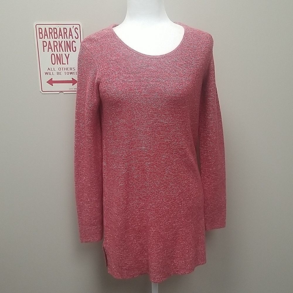 SAHALIE RED AND WHITE KNIT TUNIC.